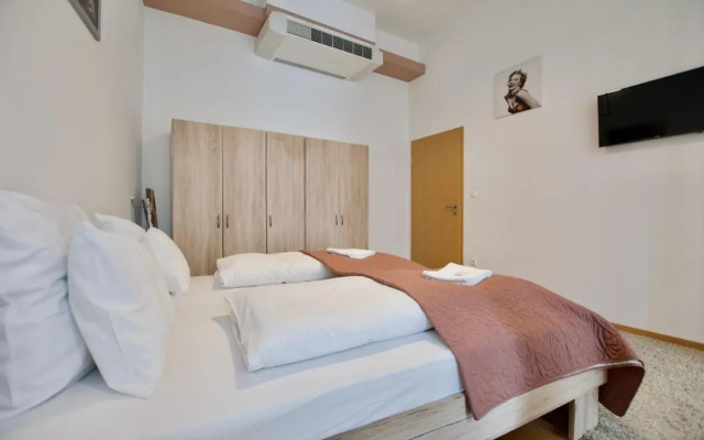 Premium Apartment by Hi5 - Vitkovics Suite