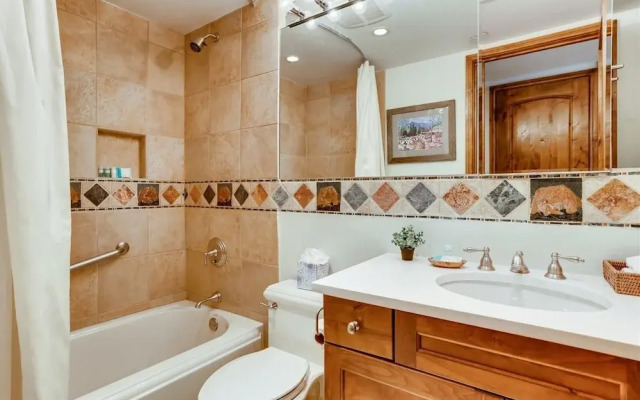 Village Center Condo 4J