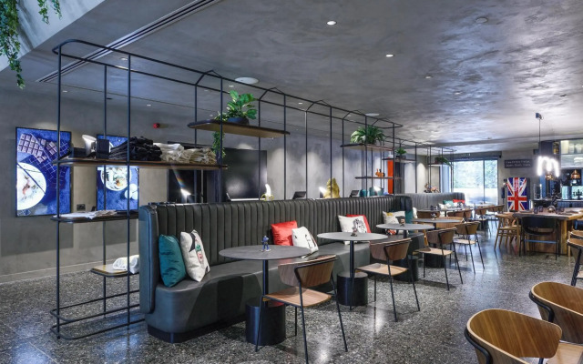 ONOMA Hotel