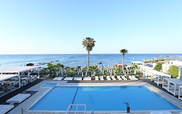 Iliada Beach Hotel