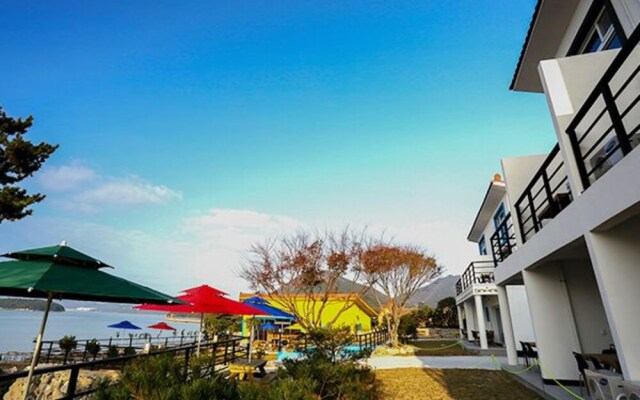 Yeosu Pierre Mont Pension