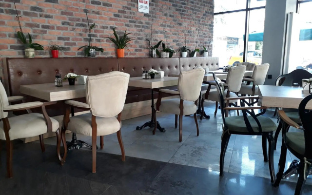 Aldino Residence
