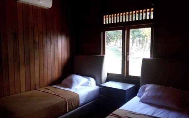 Cottage at Gunung Geulis Camp Area (Ggca) – Guest Rooms – Sukaraja