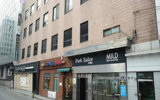Myeongdong Story House Bed and Breakfast