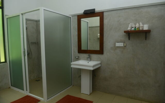 Nil Diya Mankada Safari Lodge