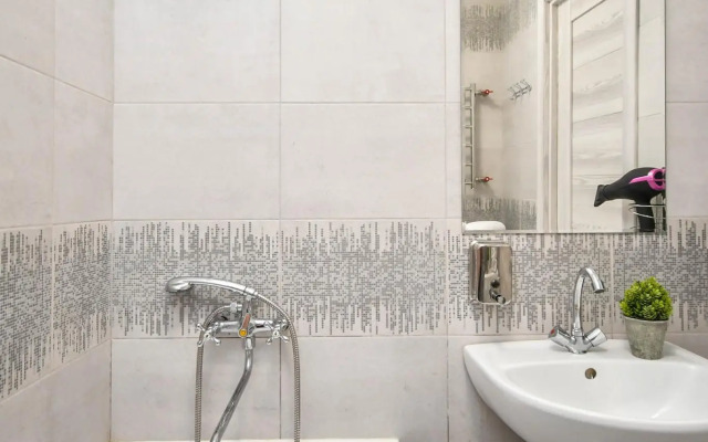 Суточно на улице 78-й Добровольческой Бригады 4