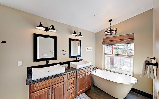 2015 South Lake Tahoe - 4 Br Home