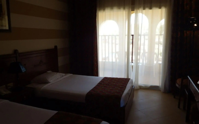 Palmyra Club Amar El Zaman
