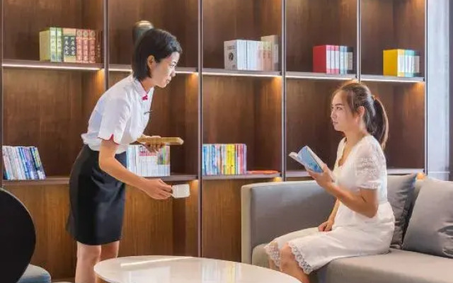 Rezen Dong Peninsula Bay Hotel