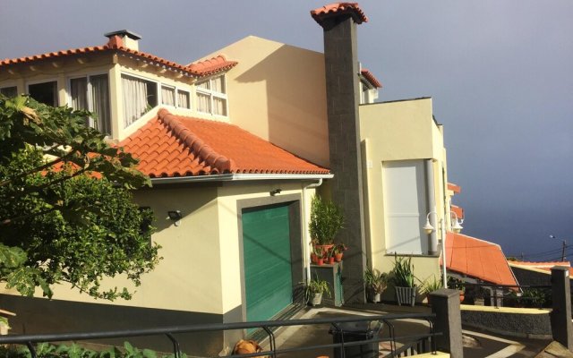 House With one Bedroom in Gaula, With Wonderful sea View, Enclosed Garden and Wifi Near the Beach