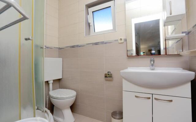 Family friendly seaside apartments Sevid, Trogir - 19105