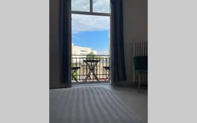 Outstanding 3BR Ultracentral cityview balcony AAA