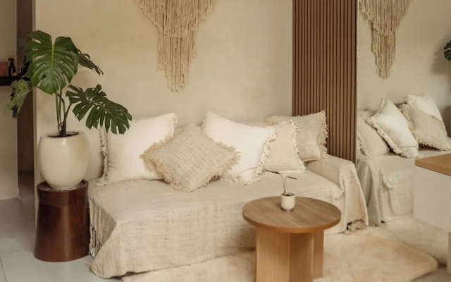 Villa Casadou By Orivista 6min to Beach – Guest Rooms – Pecatu