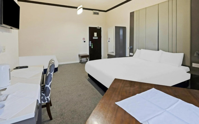 Baltimore Hotel