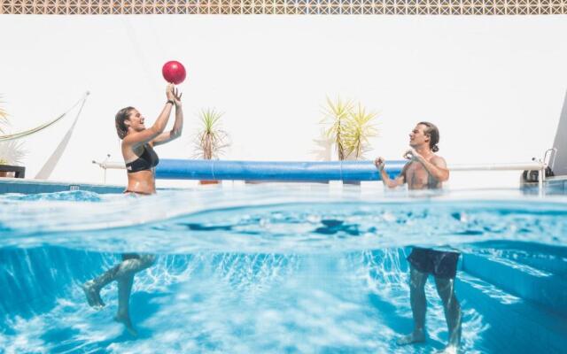 Bura Surfhouse - Hostel
