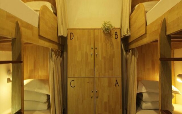 Wada Hostel