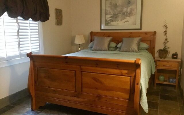 The Muskoka Rose Guest House & Retreat