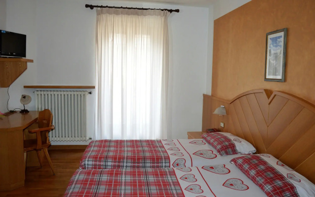 Hotel Pinzolo Dolomiti