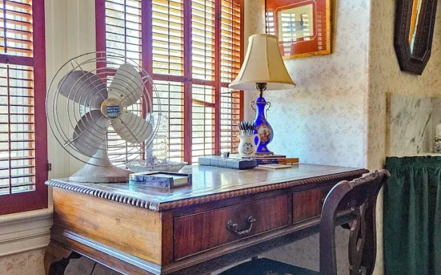 The JD Hyde Historic Inn