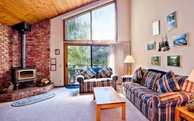 Meadow Ridge Townhomes