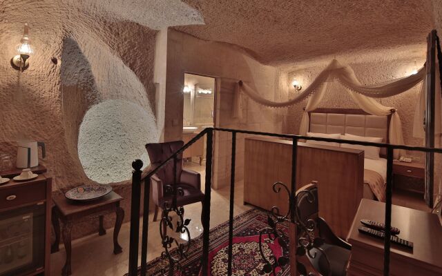 Elit Cave Suites