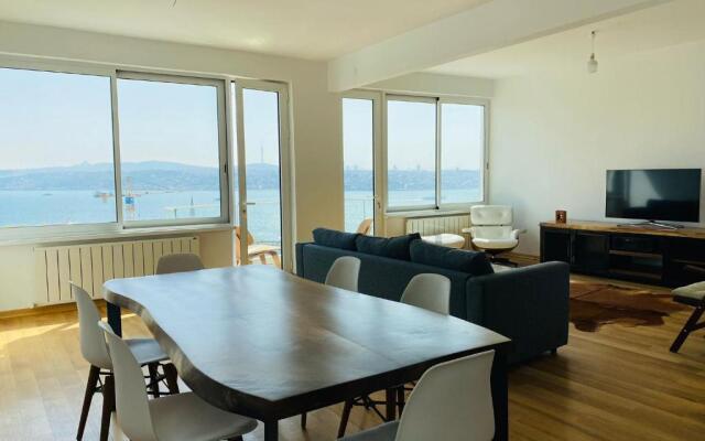 Bosphorus dominant renovated 120M apt with breathtaking view