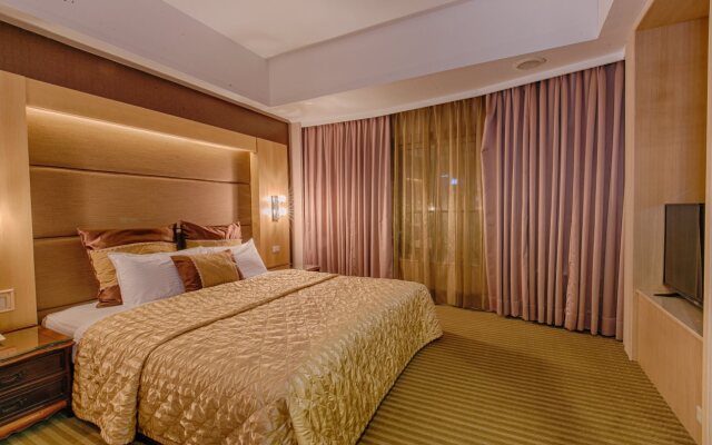 Highness Hotel