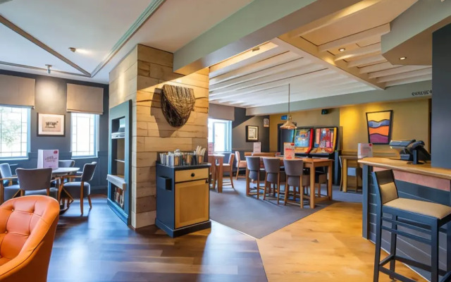 Premier Inn Gloucester (Longford)