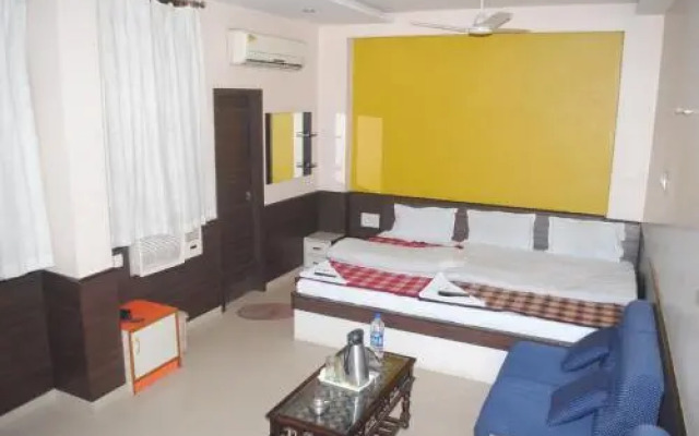 Hotel Vinayak Palace
