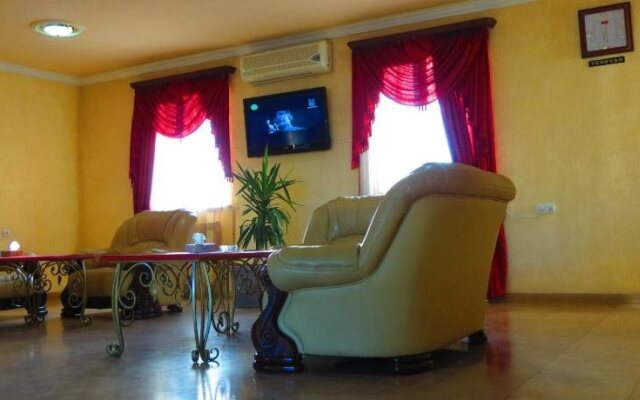 White House Hotel