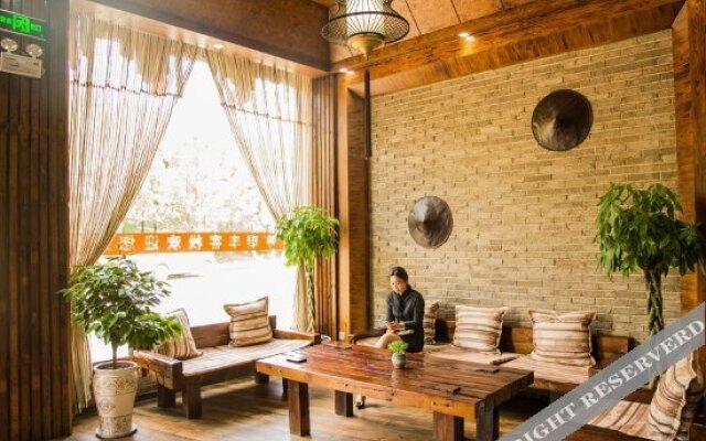 Hengrui Lakeside Holiday Hotel