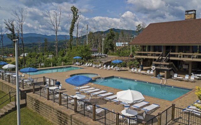 At Last 2 Bedroom Home by RedAwning