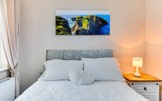 The Ship's Key Aparthotel