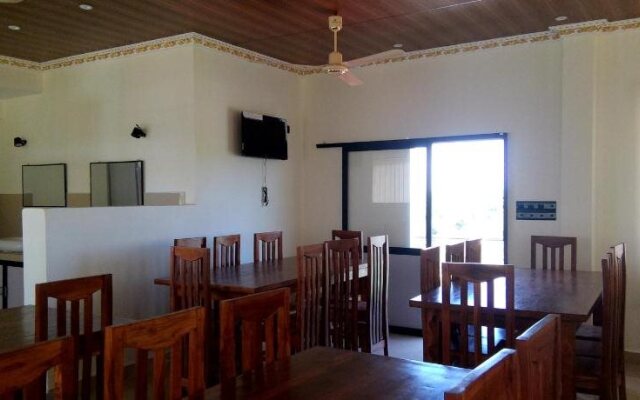 Luxury Everest Hotel