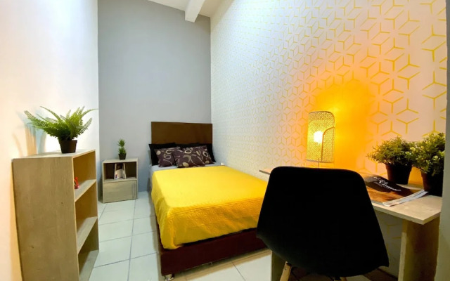 ROOMIES HOSTEL - Santa Maria La Ribera