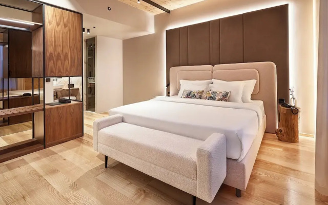 The Log Porto Hotel by Piamonte Hotels