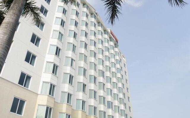 Starcity Halong Bay Hotel