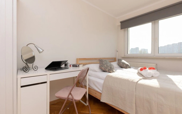 Warsaw Apartment Kasprowicza by Renters