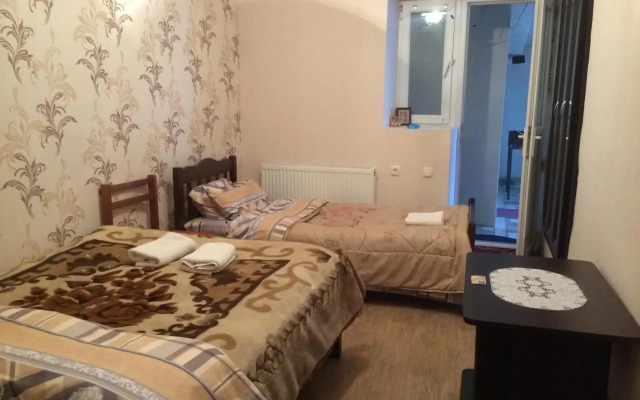 Guest House Loza