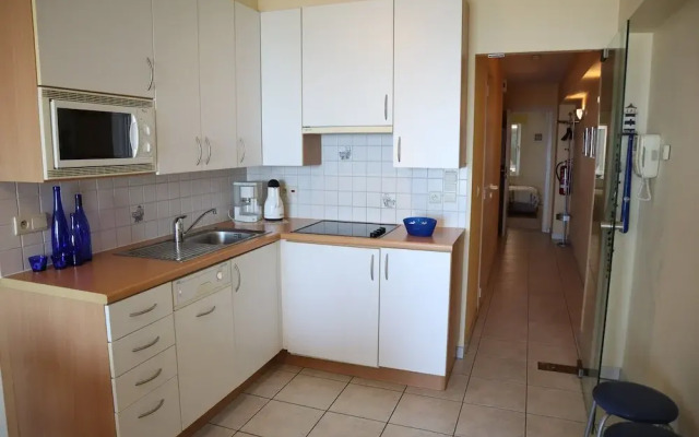 Apartment in Nieuwpoort by the Beach