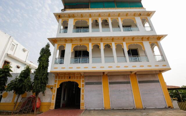 OYO 65920 Hotel Shree Daulatgarh