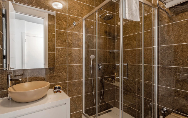 La Brezza Beach & Hotel Yalikavak