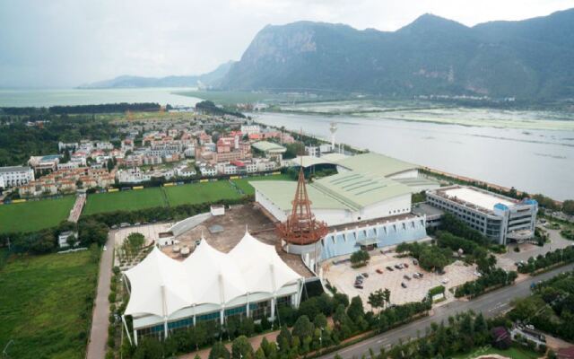 Kunming Lake View Hotel