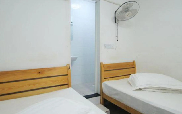 Zhenghong Hostel