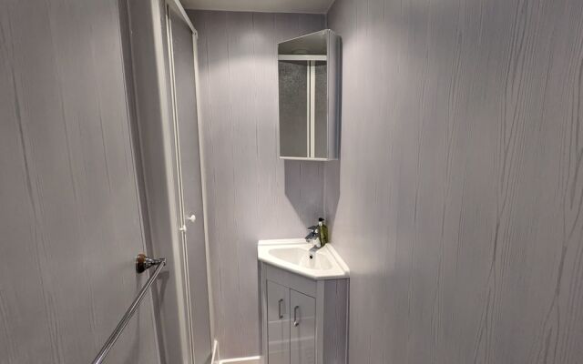 Beautiful Independent Apartment in London, UK