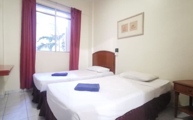 OYO 90061 Kuhara Court Apartment Suite