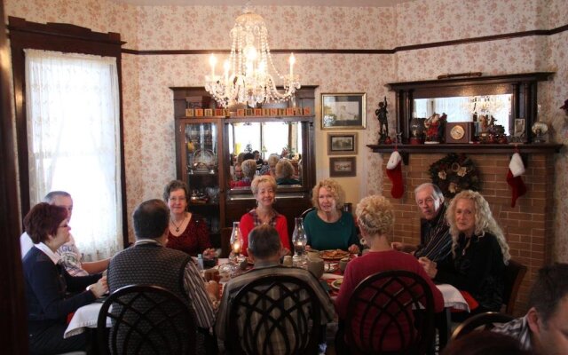 Auberge Taylor Manor