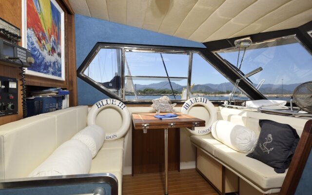 Blue III Yacht