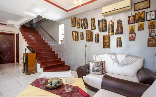 Villa Marilia - Lux home near Beach