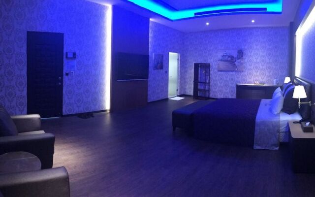 Yinxiang Xihu Motel